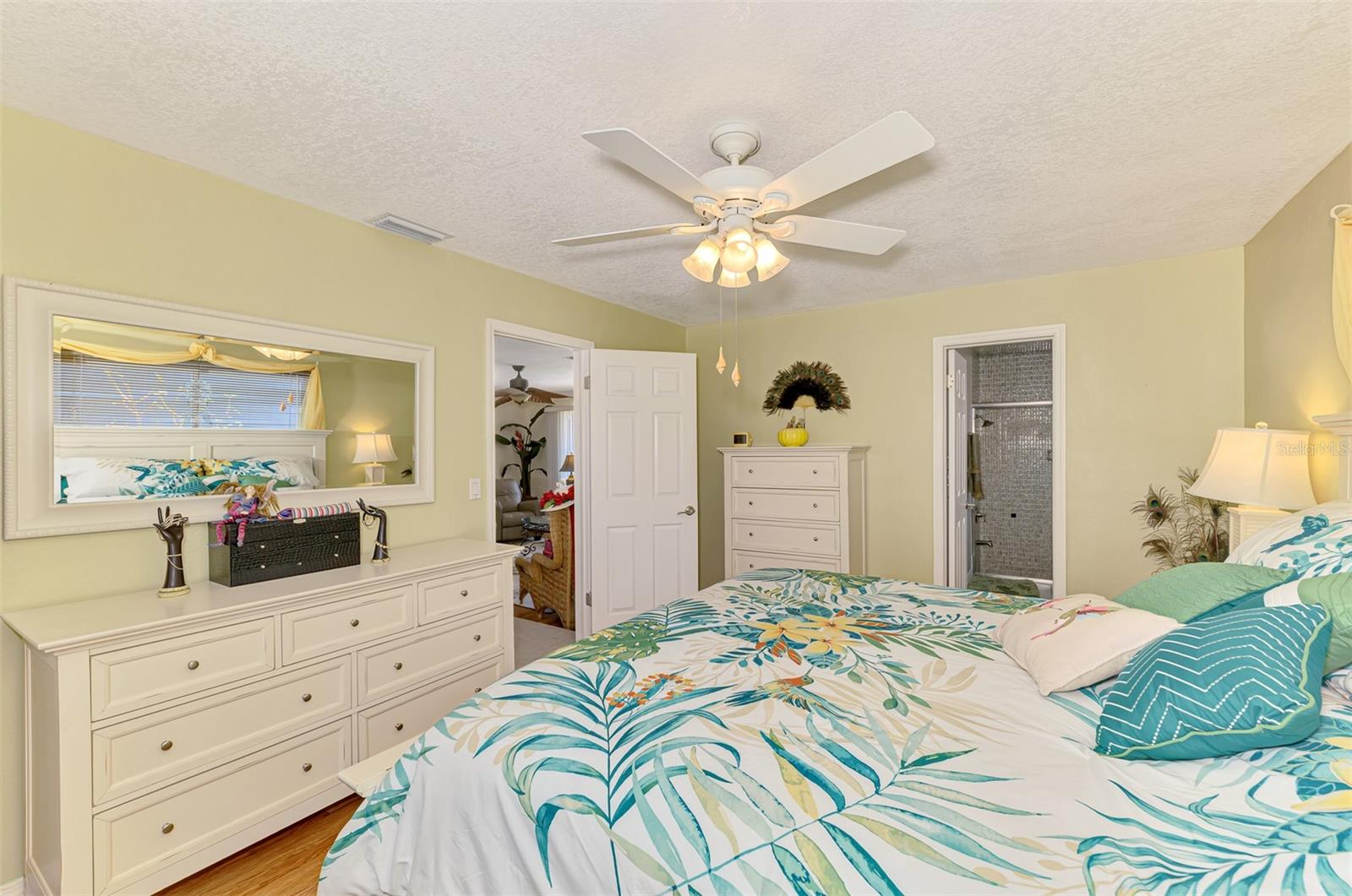 142 ROTONDA CIR, ROTONDA WEST, FL, 33947