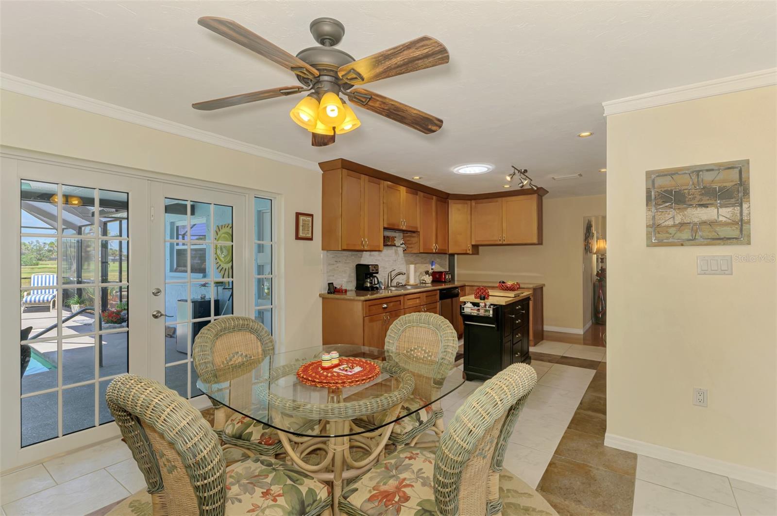 142 ROTONDA CIR, ROTONDA WEST, FL, 33947