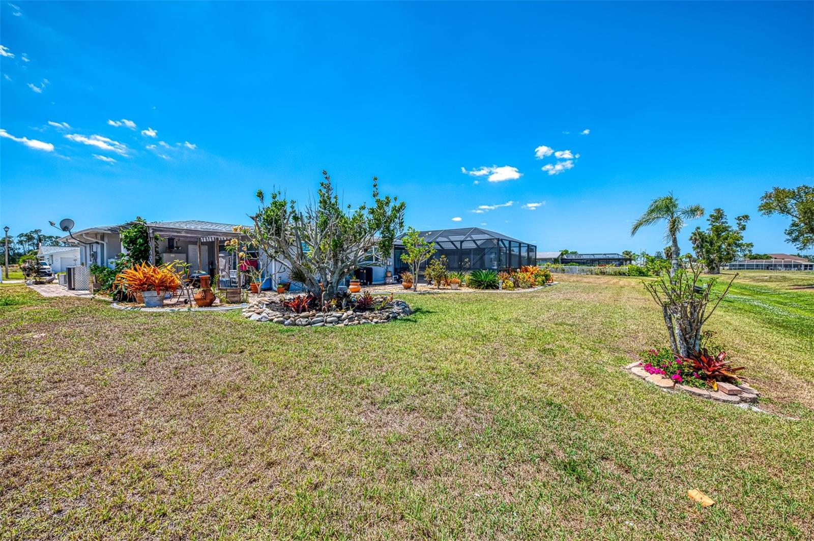 142 ROTONDA CIR, ROTONDA WEST, FL, 33947