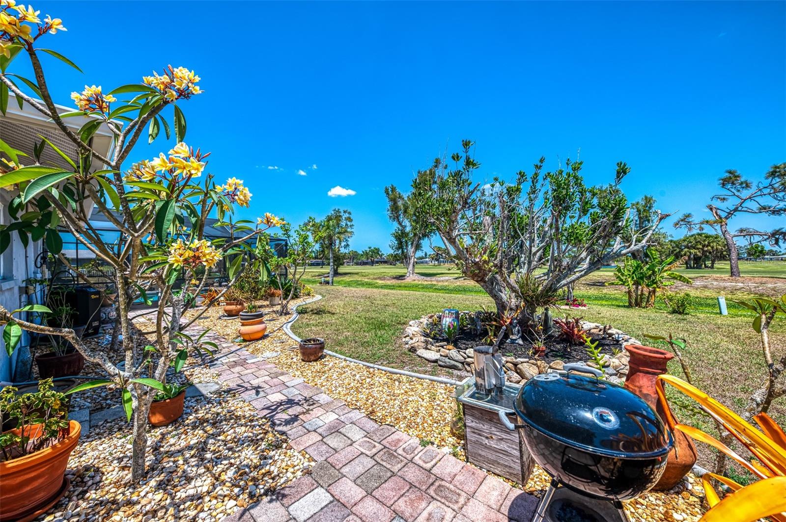 142 ROTONDA CIR, ROTONDA WEST, FL, 33947