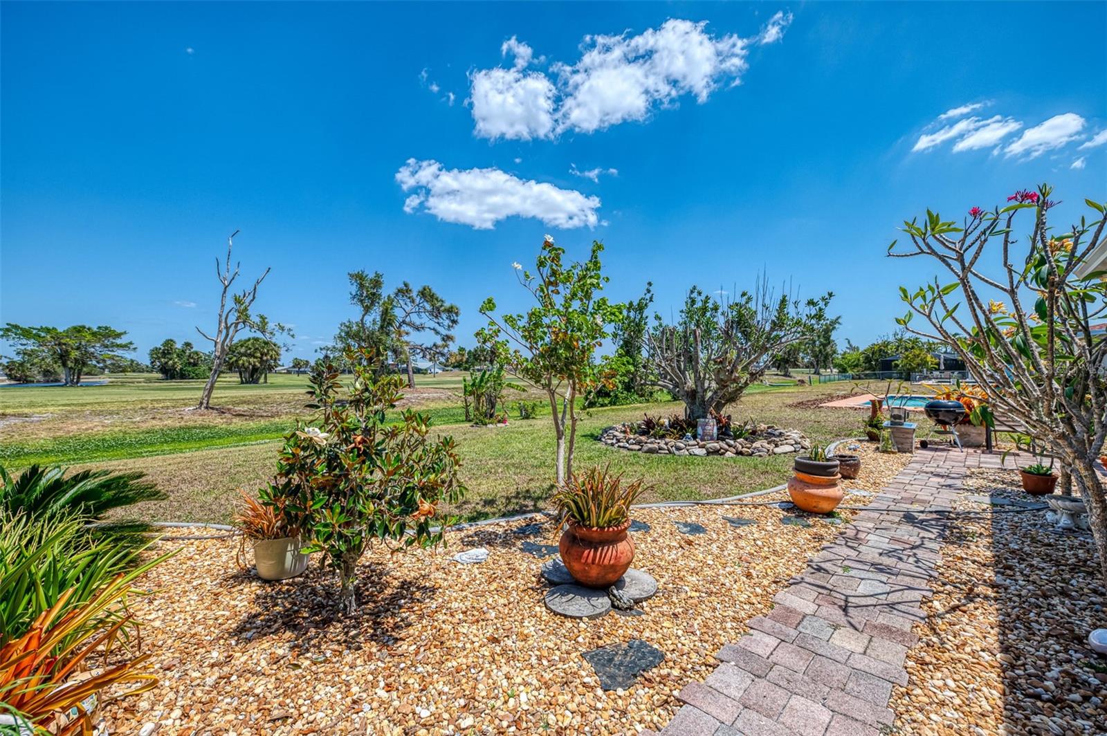 142 ROTONDA CIR, ROTONDA WEST, FL, 33947