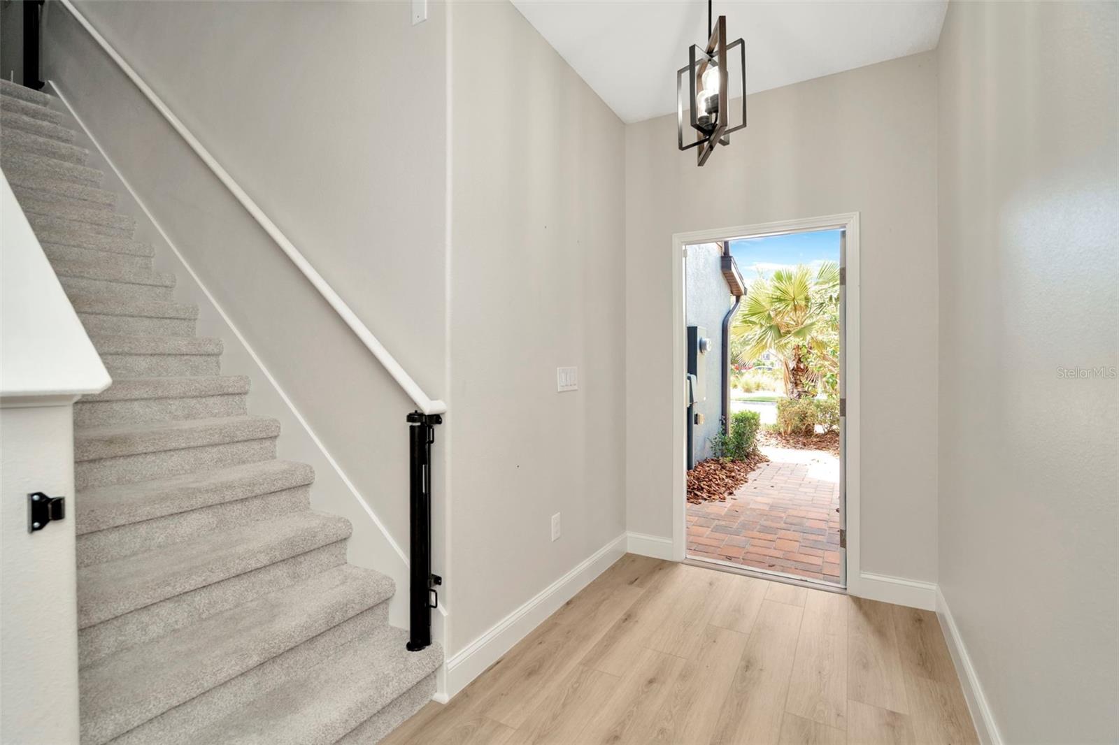 28516 TRANQUIL LAKE CIR, WESLEY CHAPEL, FL, 33543