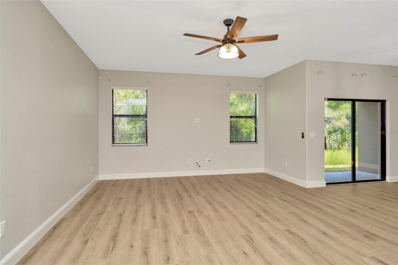 28516 TRANQUIL LAKE CIR, WESLEY CHAPEL, FL, 33543