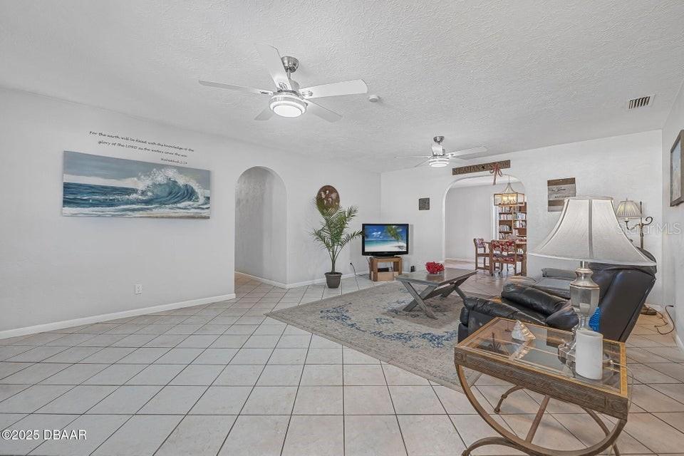 44 SANDRA DR, ORMOND BEACH, FL, 32176