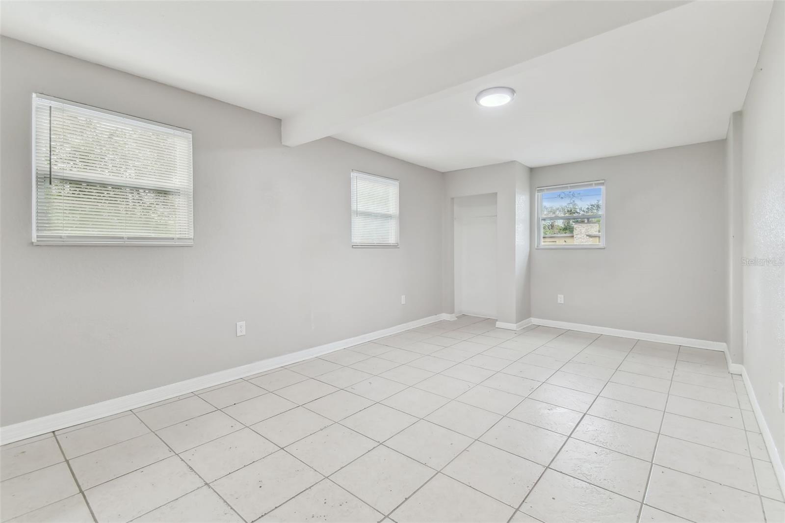 8205 FIR DR, TAMPA, FL, 33619