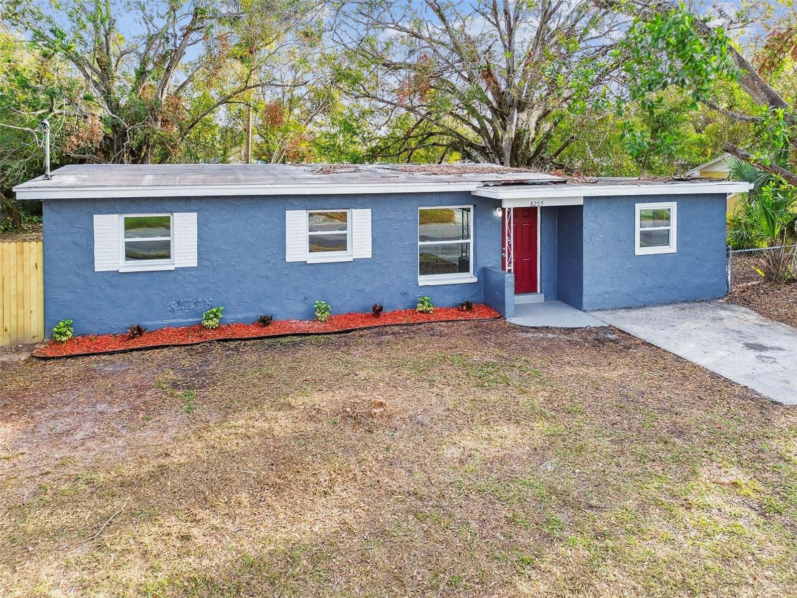 8205 FIR DR, TAMPA, FL, 33619