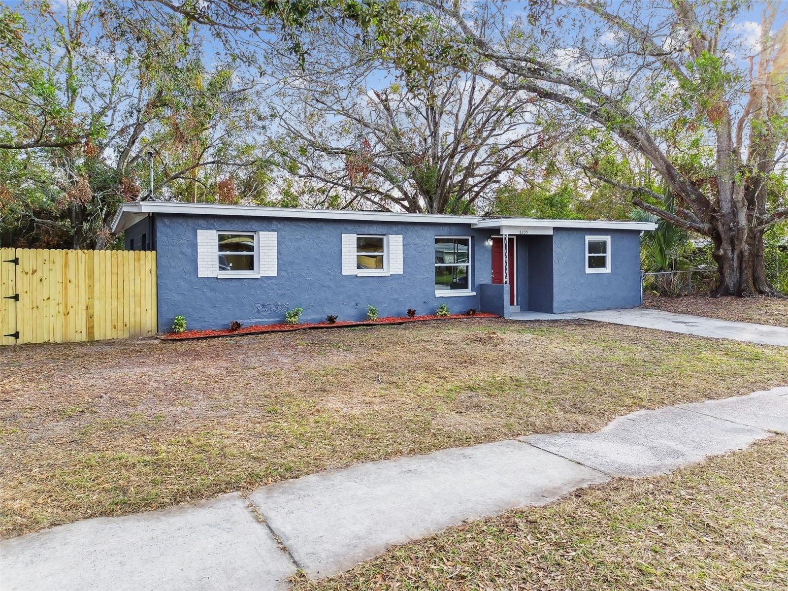 8205 FIR DR, TAMPA, FL, 33619