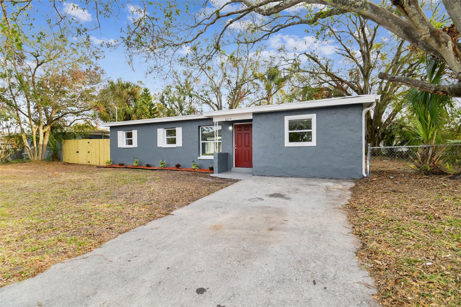 8205 FIR DR, TAMPA, FL, 33619