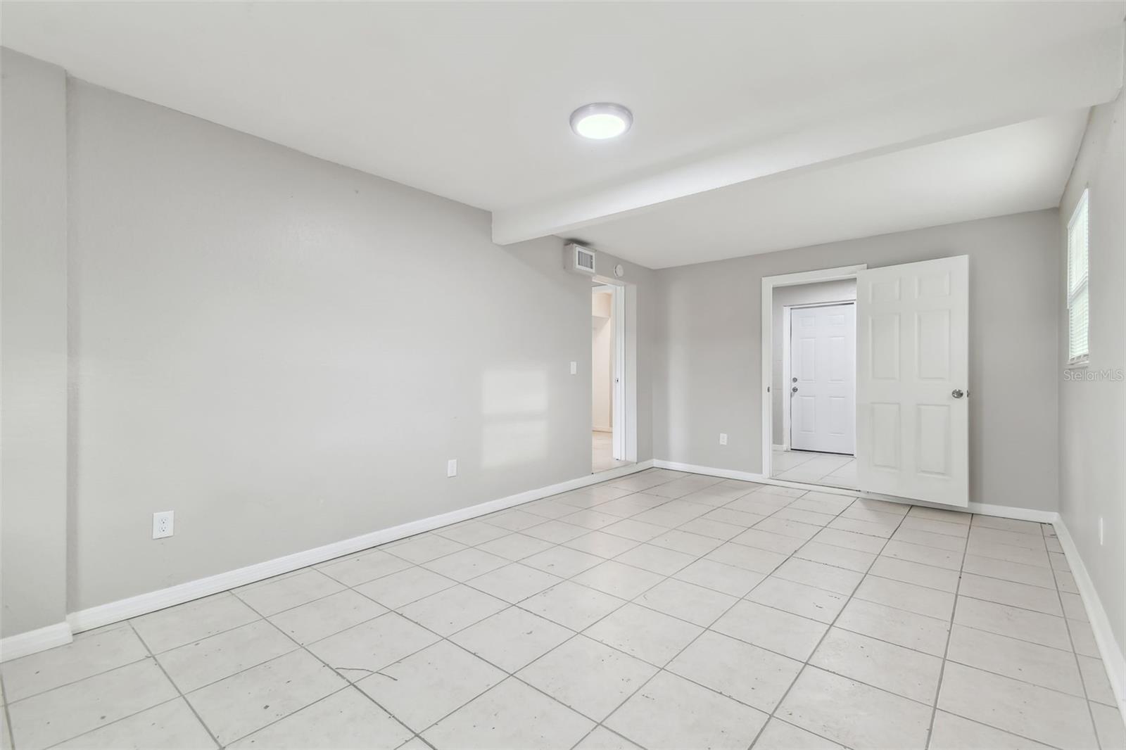 8205 FIR DR, TAMPA, FL, 33619