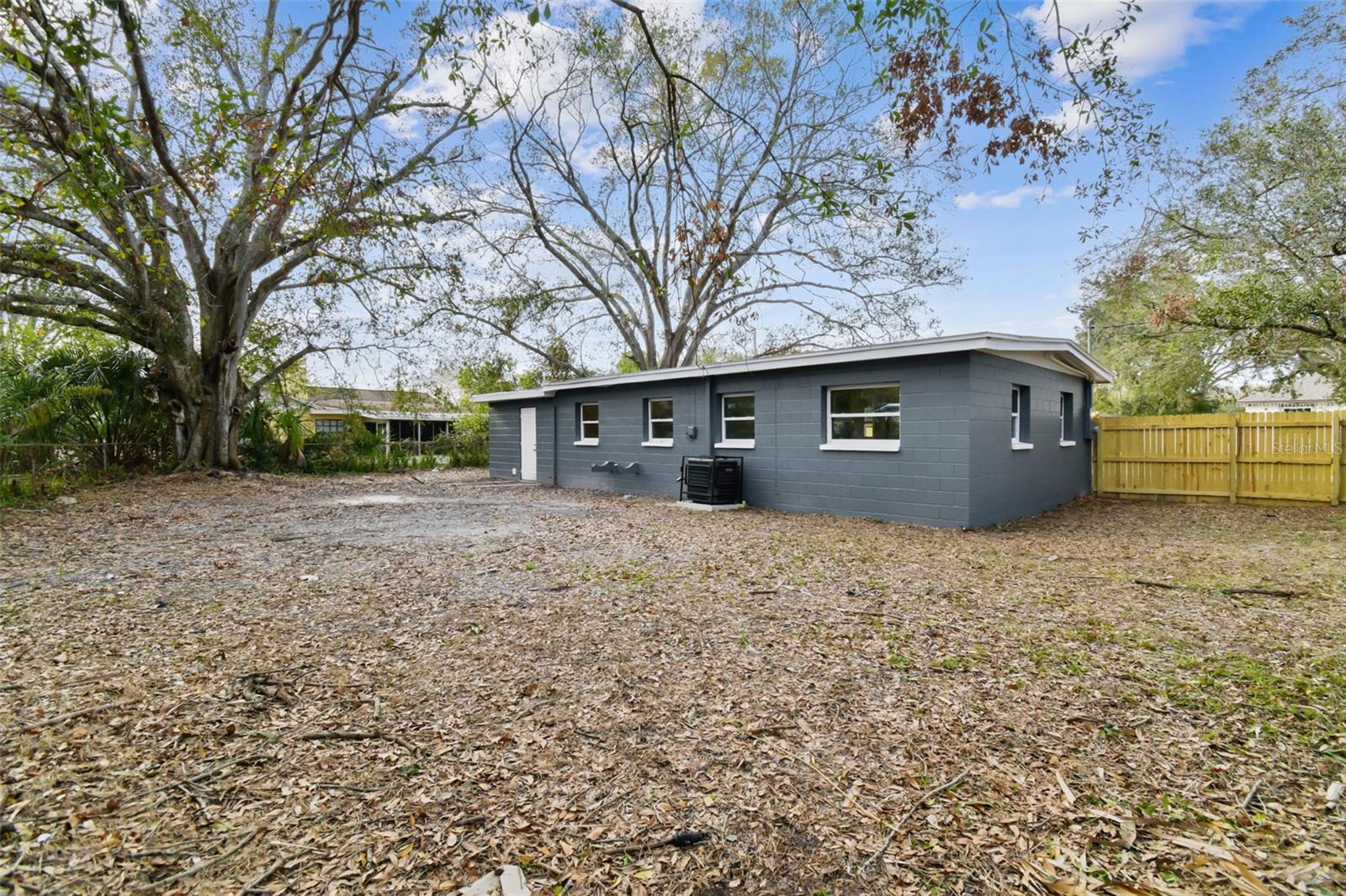 8205 FIR DR, TAMPA, FL, 33619