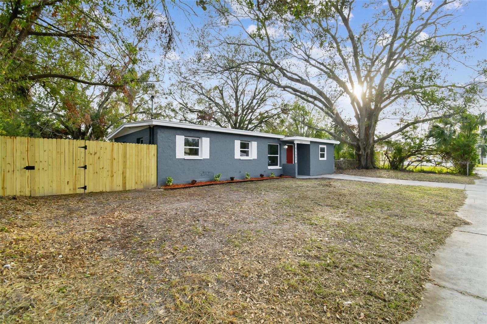 8205 FIR DR, TAMPA, FL, 33619