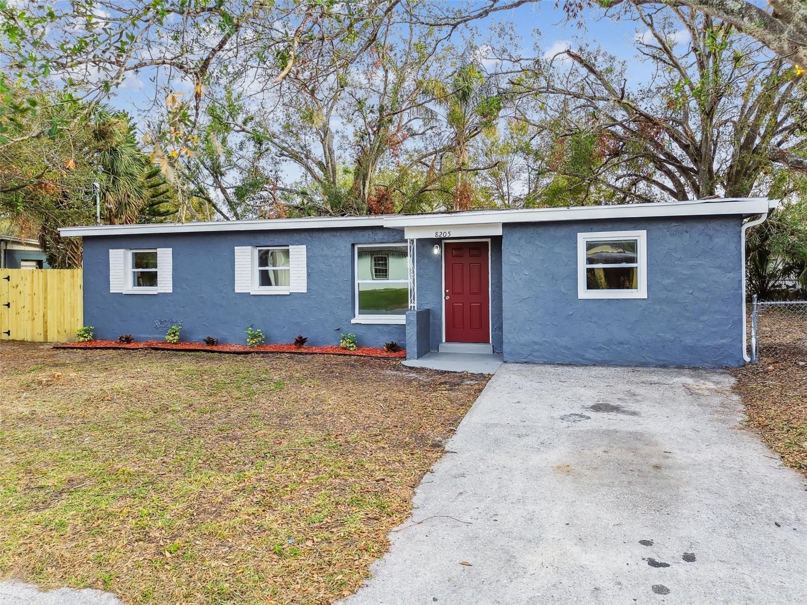 8205 FIR DR, TAMPA, FL, 33619