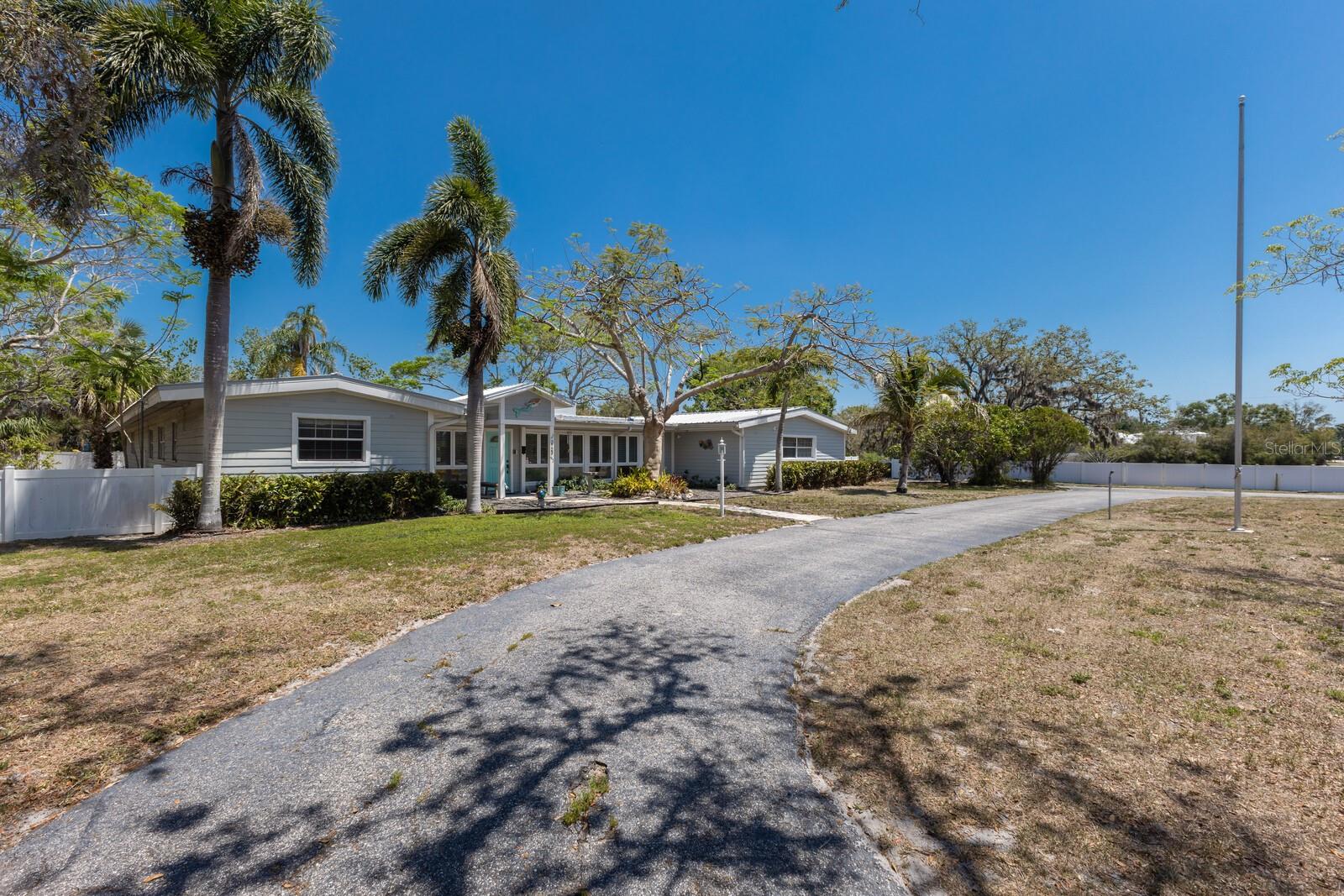 2723 59TH ST, SARASOTA, FL, 34243
