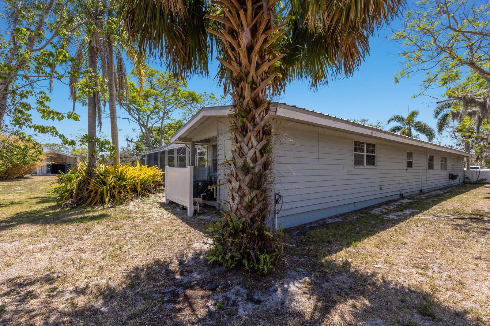 2723 59TH ST, SARASOTA, FL, 34243