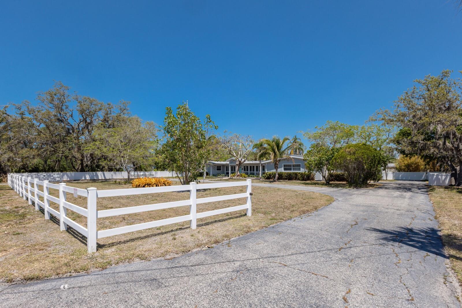 2723 59TH ST, SARASOTA, FL, 34243