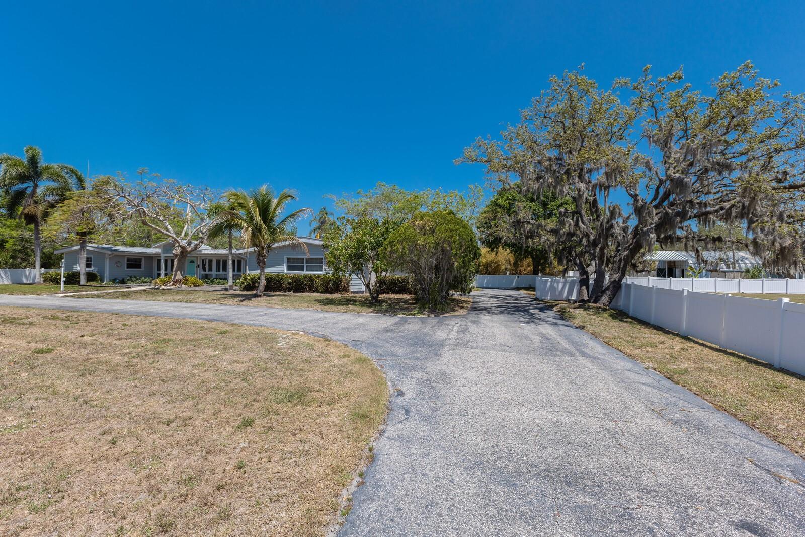 2723 59TH ST, SARASOTA, FL, 34243