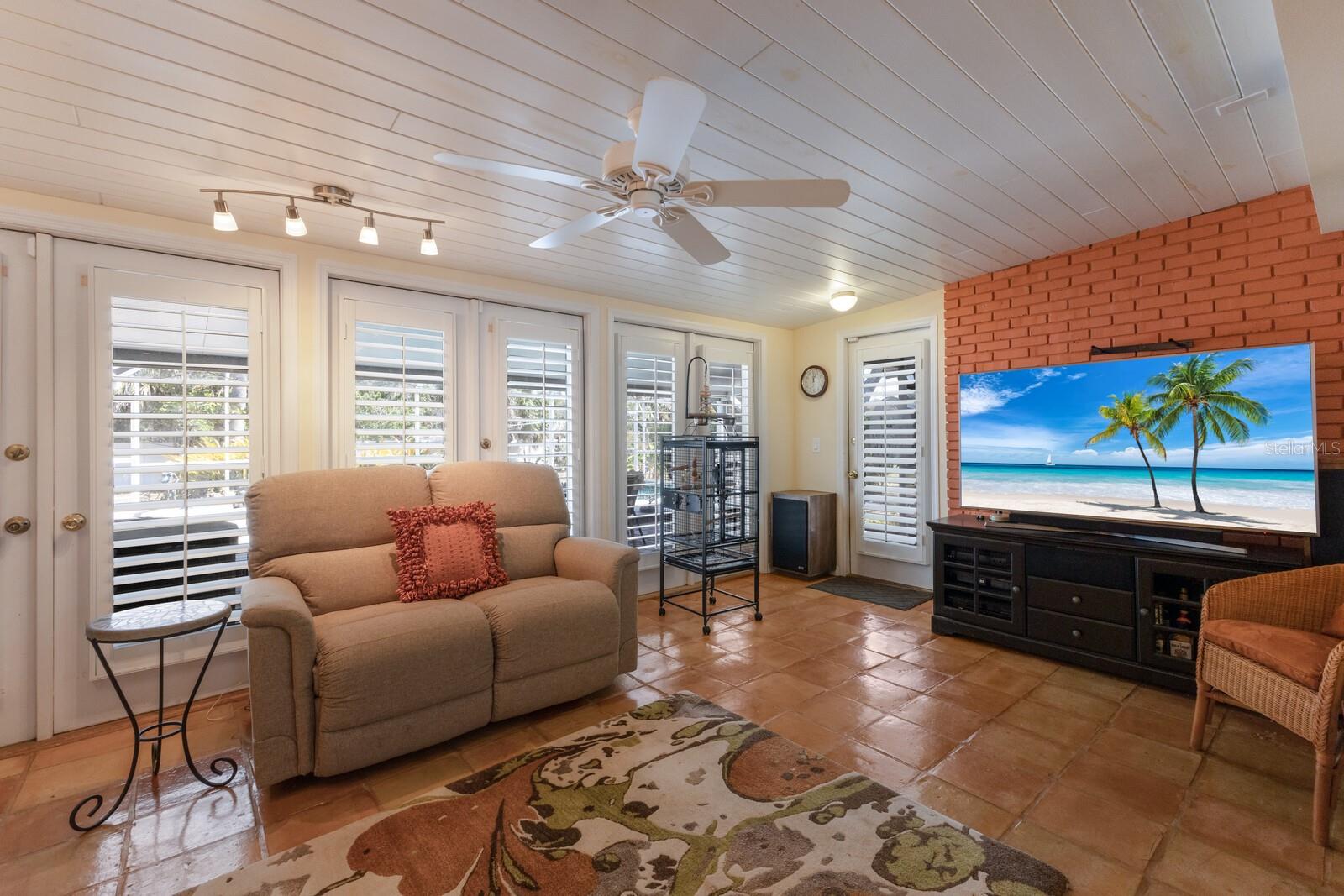 2723 59TH ST, SARASOTA, FL, 34243