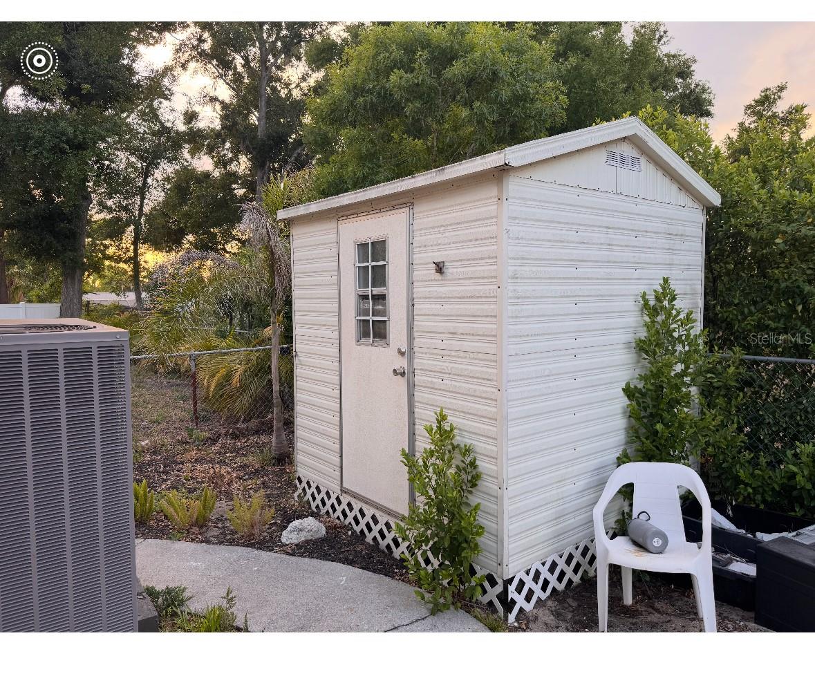 620 LITHIA PINECREST RD, BRANDON, FL, 33511