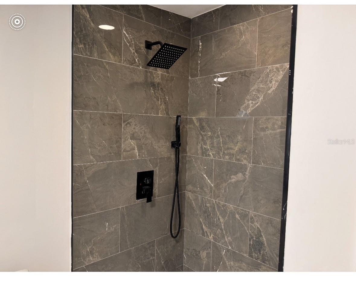 620 LITHIA PINECREST RD, BRANDON, FL, 33511