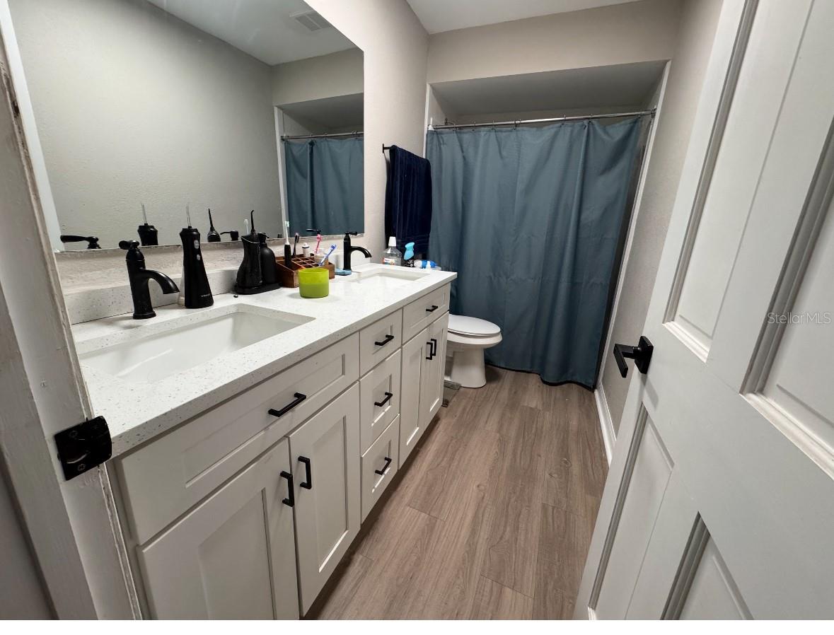 620 LITHIA PINECREST RD, BRANDON, FL, 33511