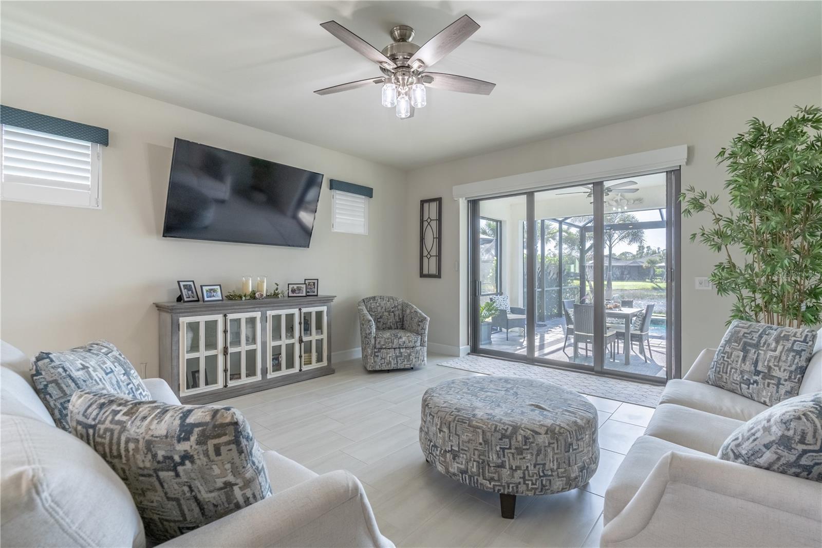 6763 WINDING CYPRESS DR, NAPLES, FL, 34114