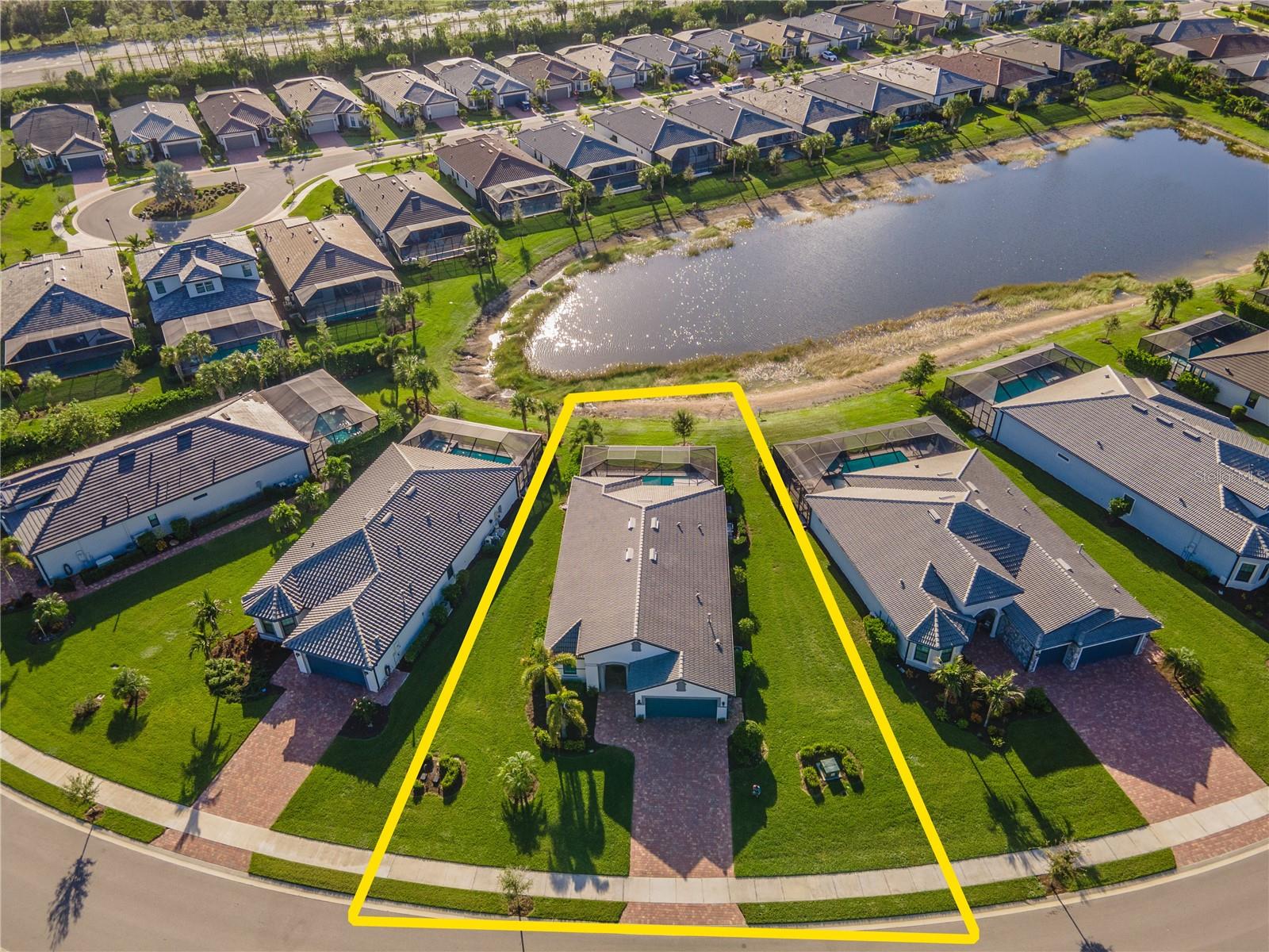 6763 WINDING CYPRESS DR, NAPLES, FL, 34114