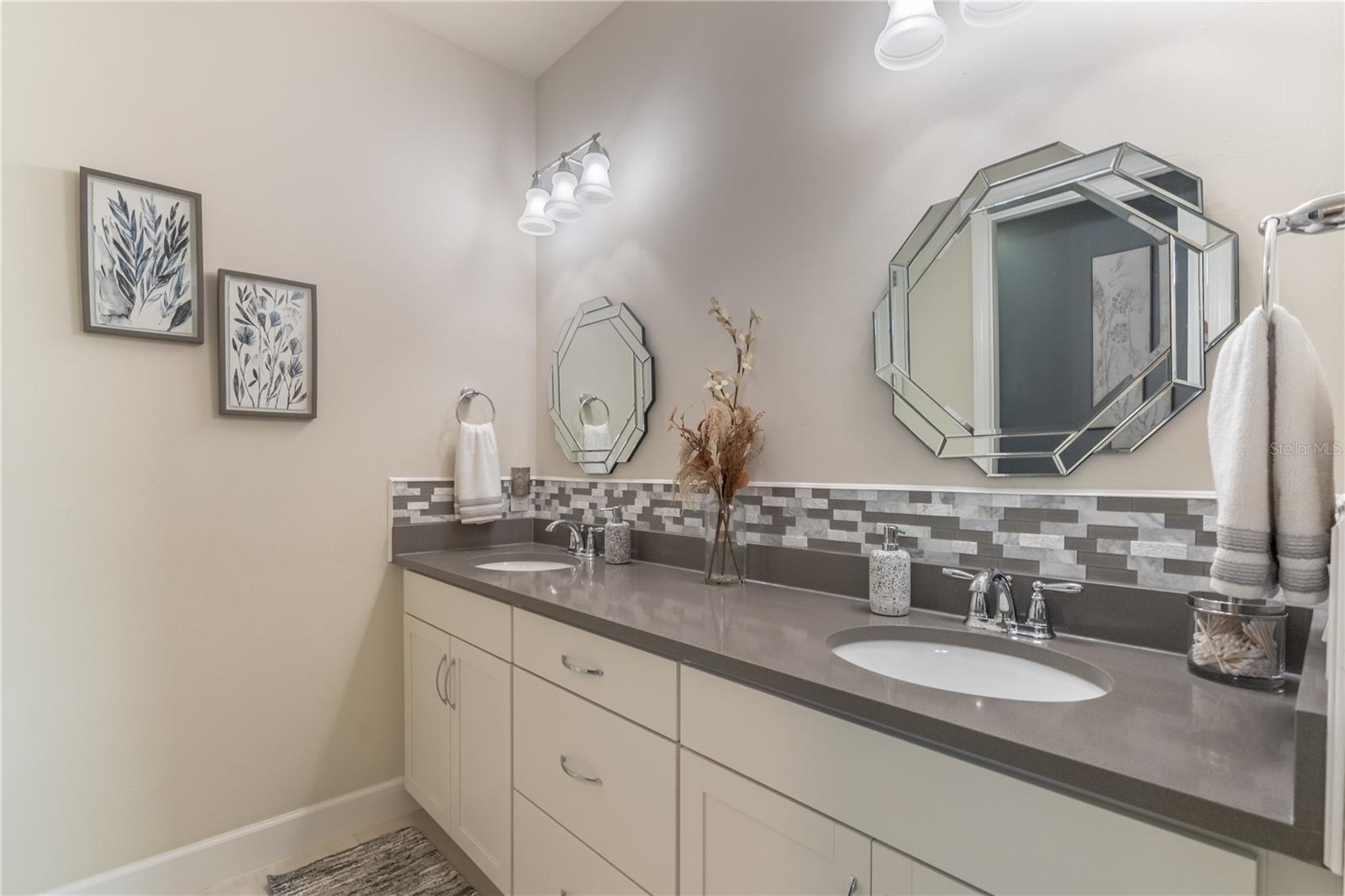 6763 WINDING CYPRESS DR, NAPLES, FL, 34114