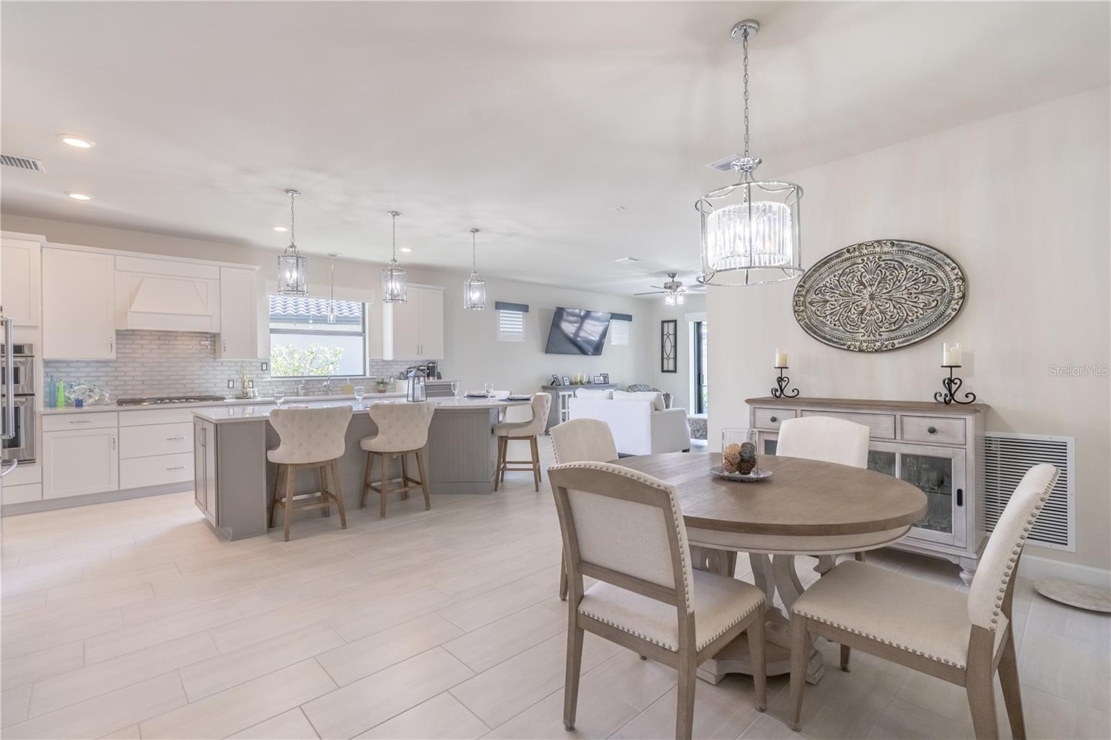 6763 WINDING CYPRESS DR, NAPLES, FL, 34114