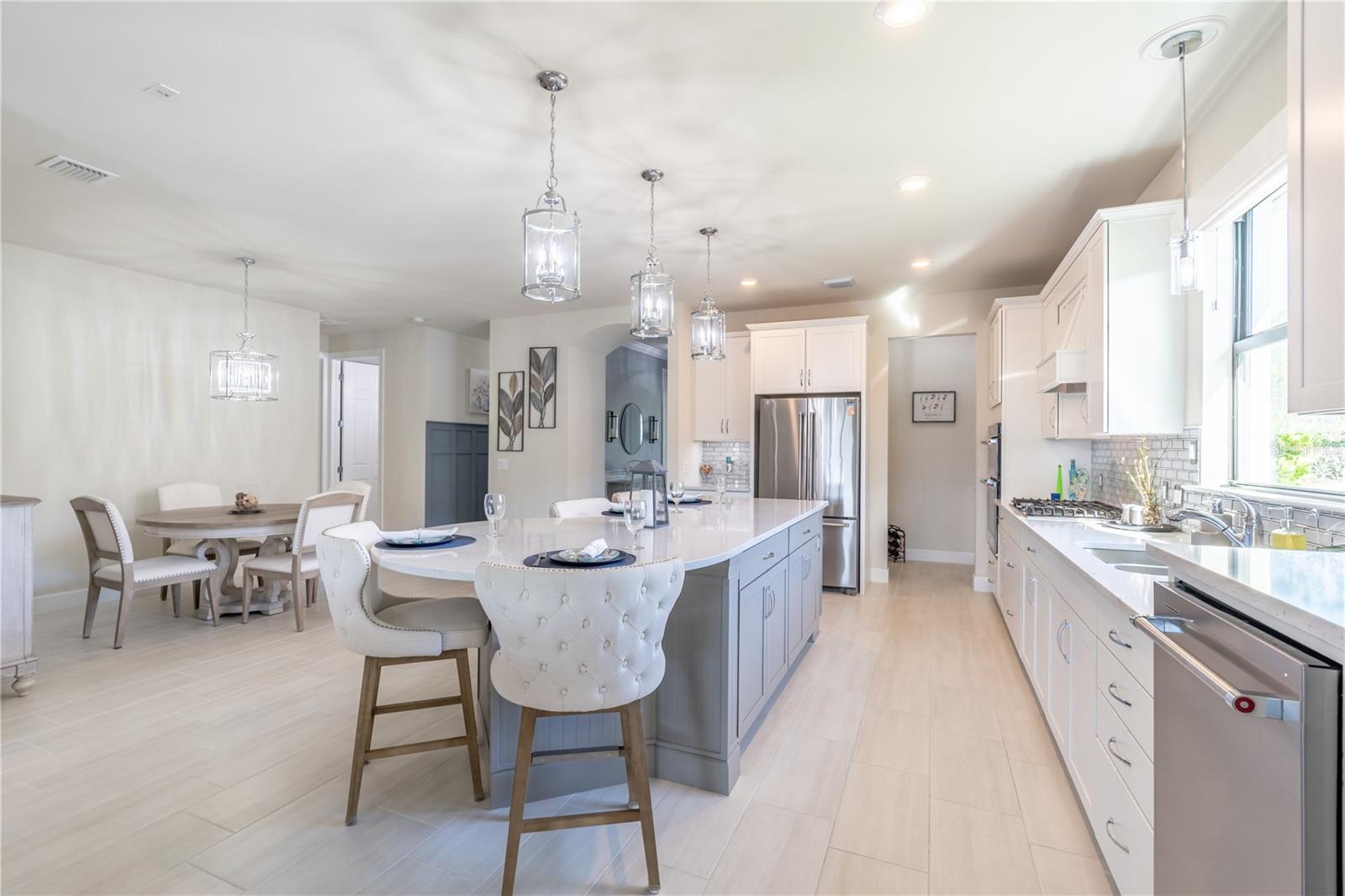 6763 WINDING CYPRESS DR, NAPLES, FL, 34114