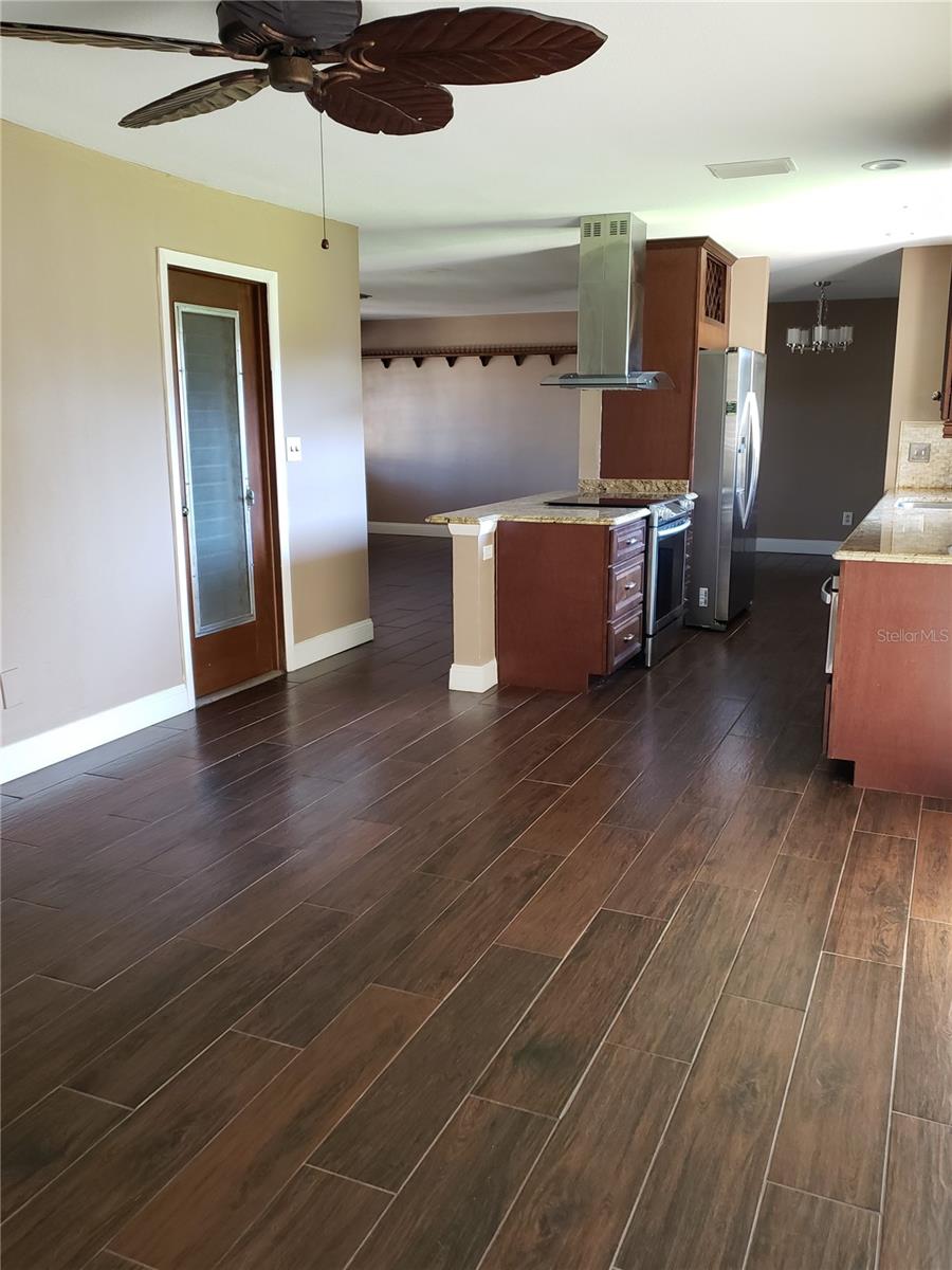 10800 99TH PL, SEMINOLE, FL, 33772