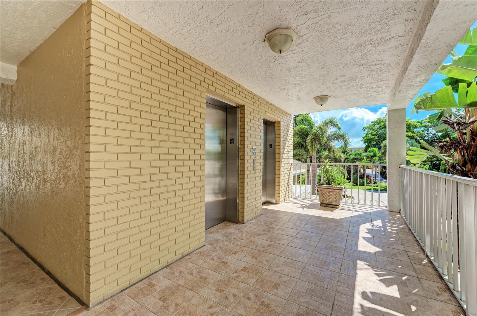 4825 GULF OF MEXICO DR #201, LONGBOAT KEY, FL, 34228