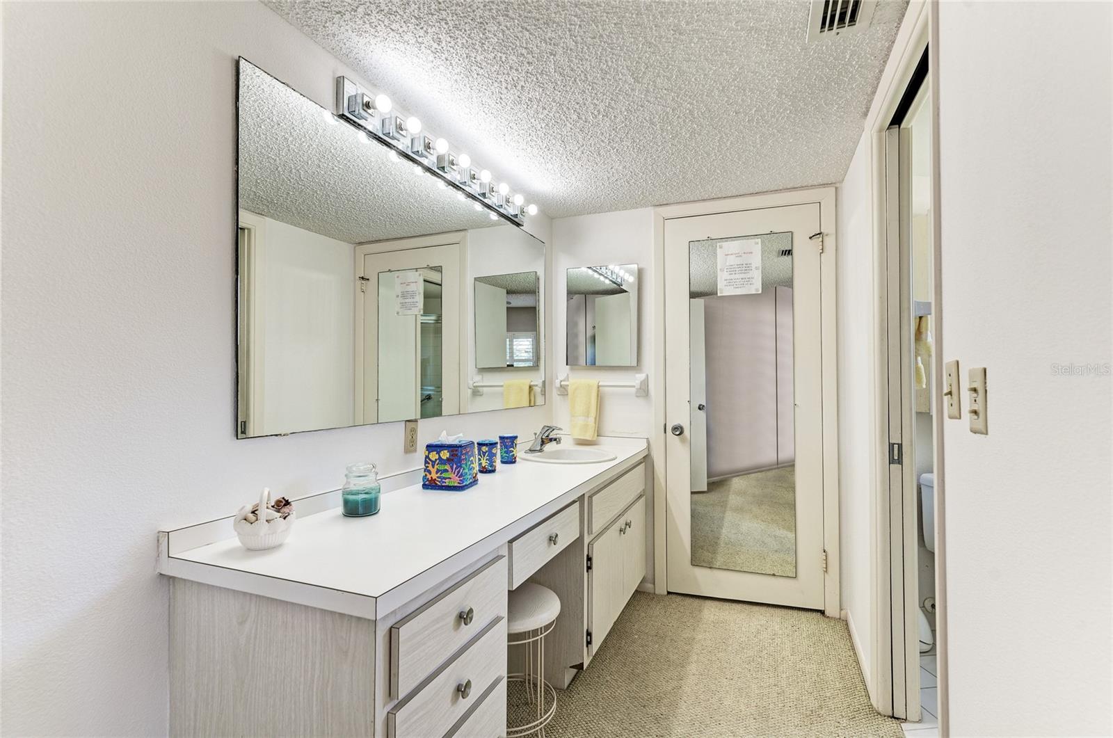 4825 GULF OF MEXICO DR #201, LONGBOAT KEY, FL, 34228