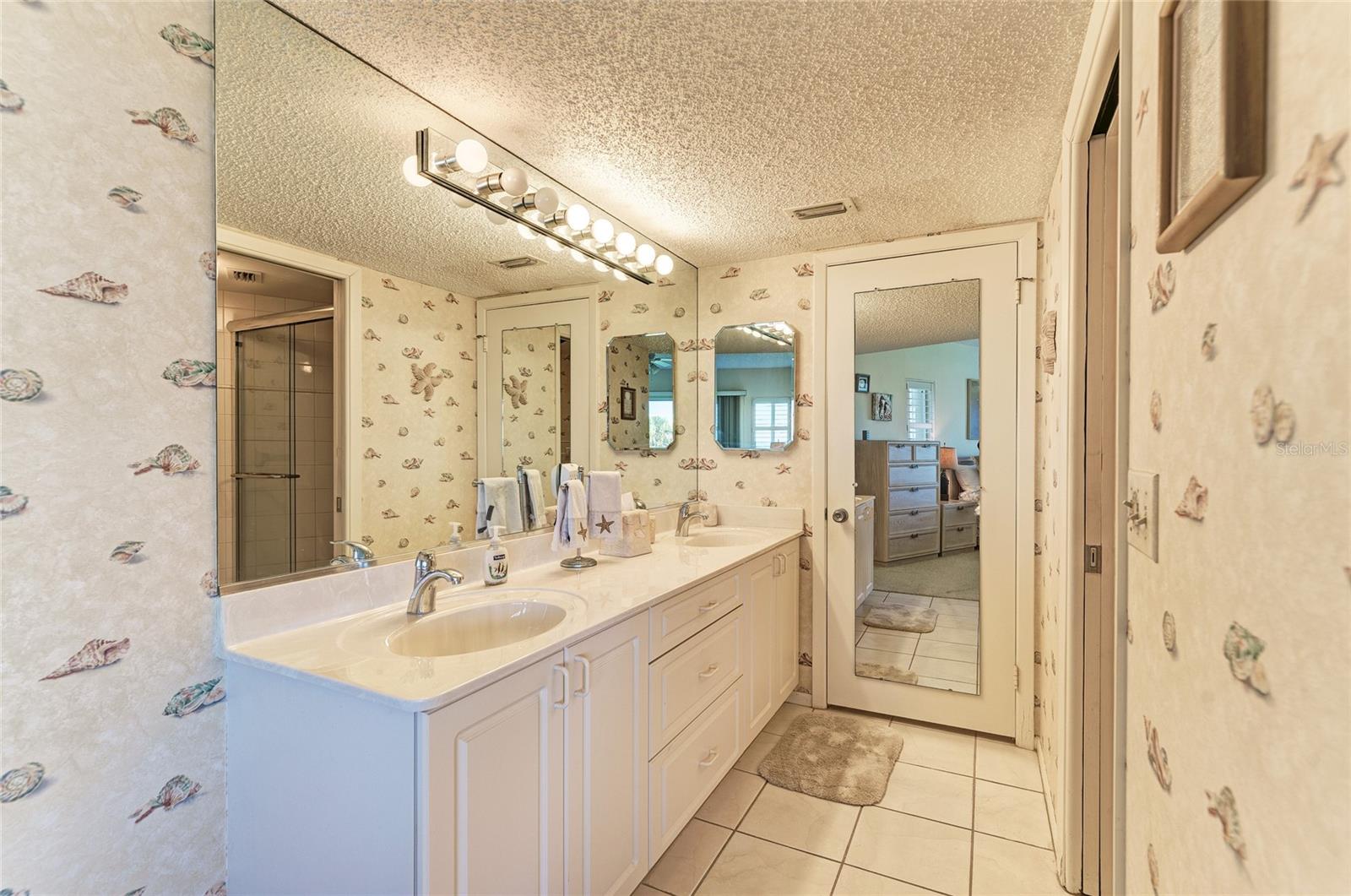 4825 GULF OF MEXICO DR #201, LONGBOAT KEY, FL, 34228