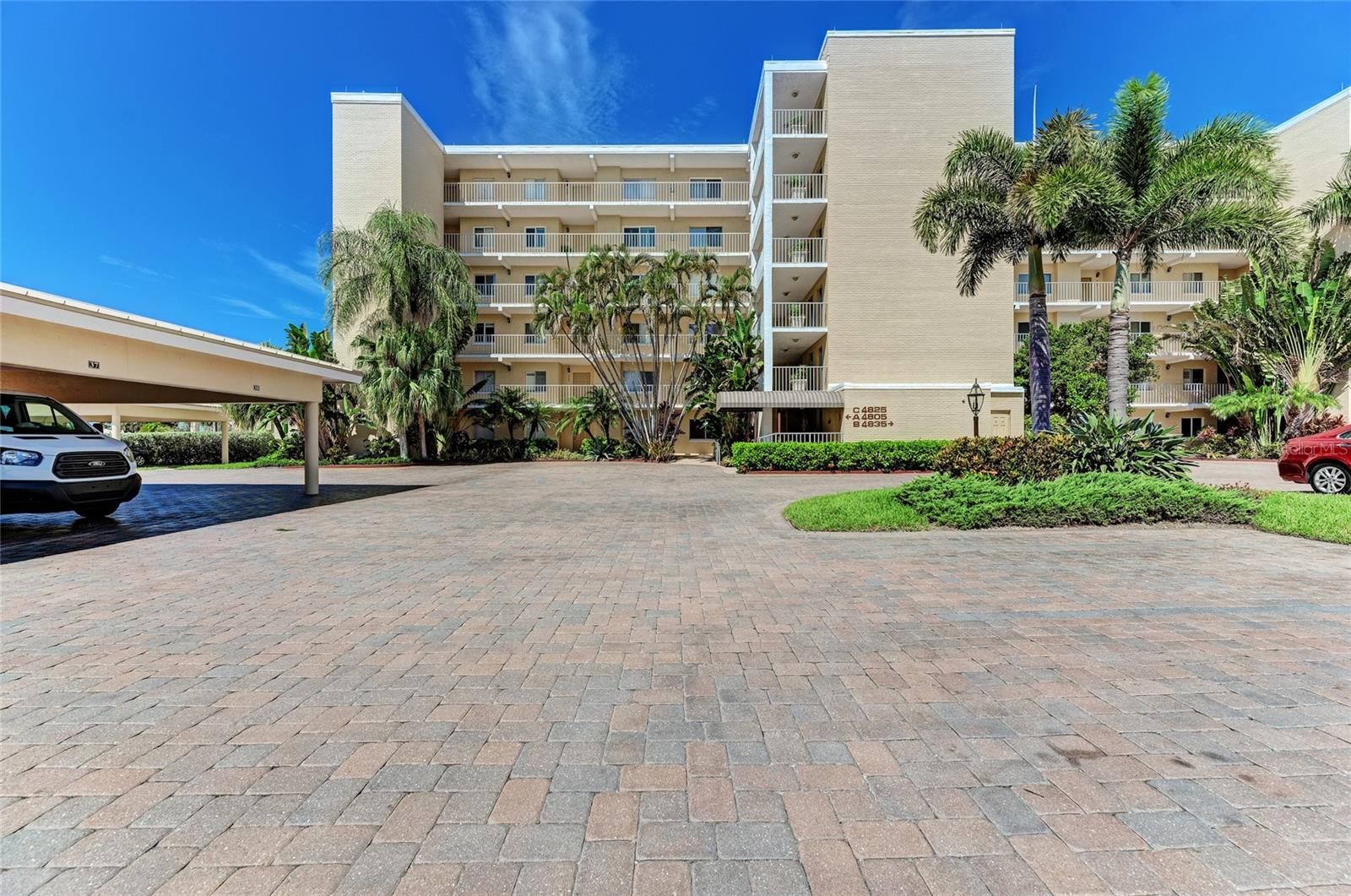 4825 GULF OF MEXICO DR #201, LONGBOAT KEY, FL, 34228