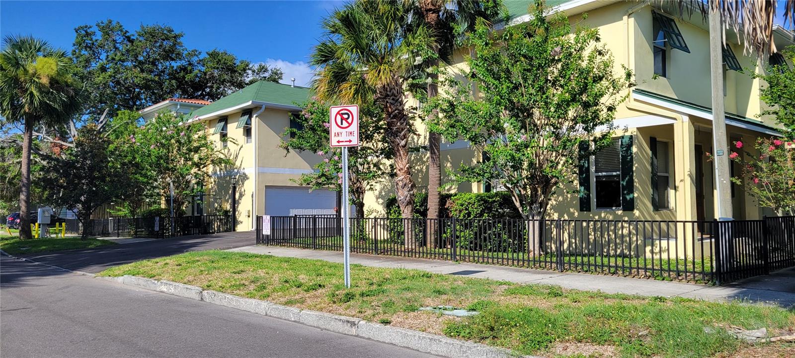 1112 ISLAMORADA LN, TAMPA, FL, 33606