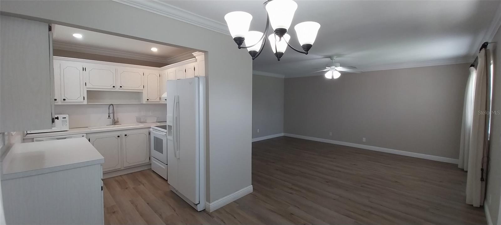 1811 BEDFORD LN #157, SUN CITY CENTER, FL, 33573