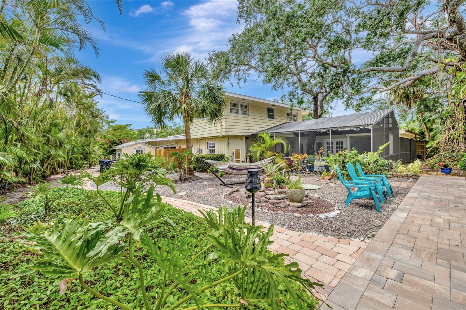 6343 HOLLYWOOD BLVD, SARASOTA, FL, 34231