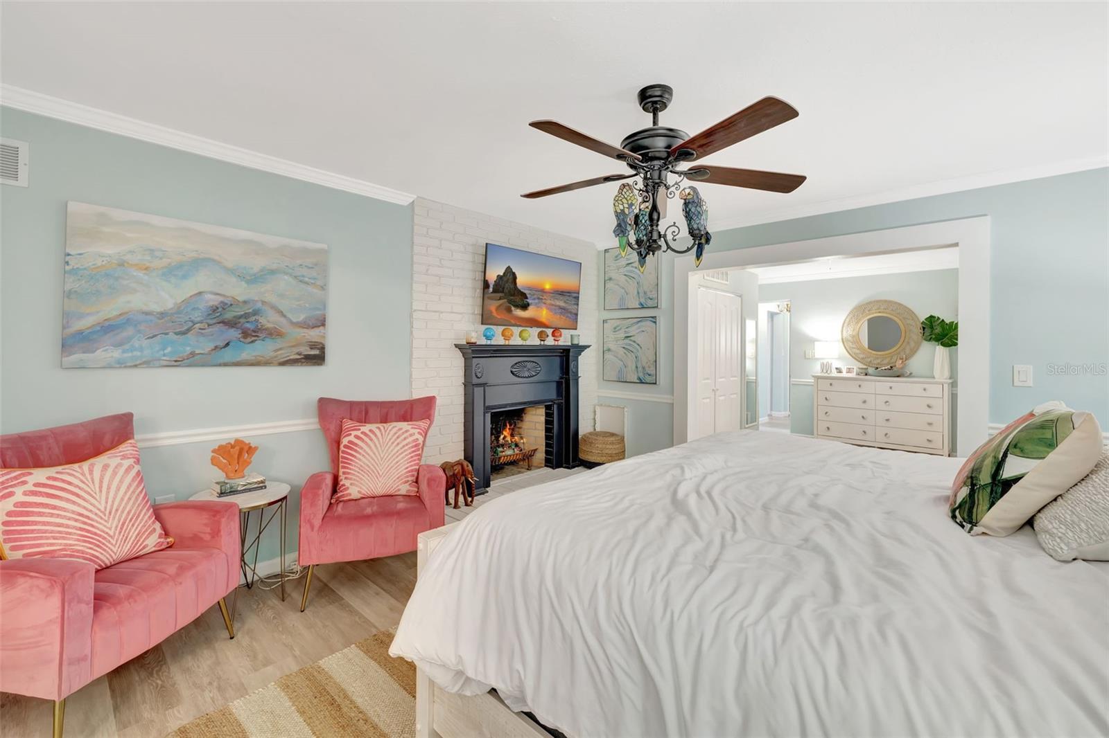 6343 HOLLYWOOD BLVD, SARASOTA, FL, 34231