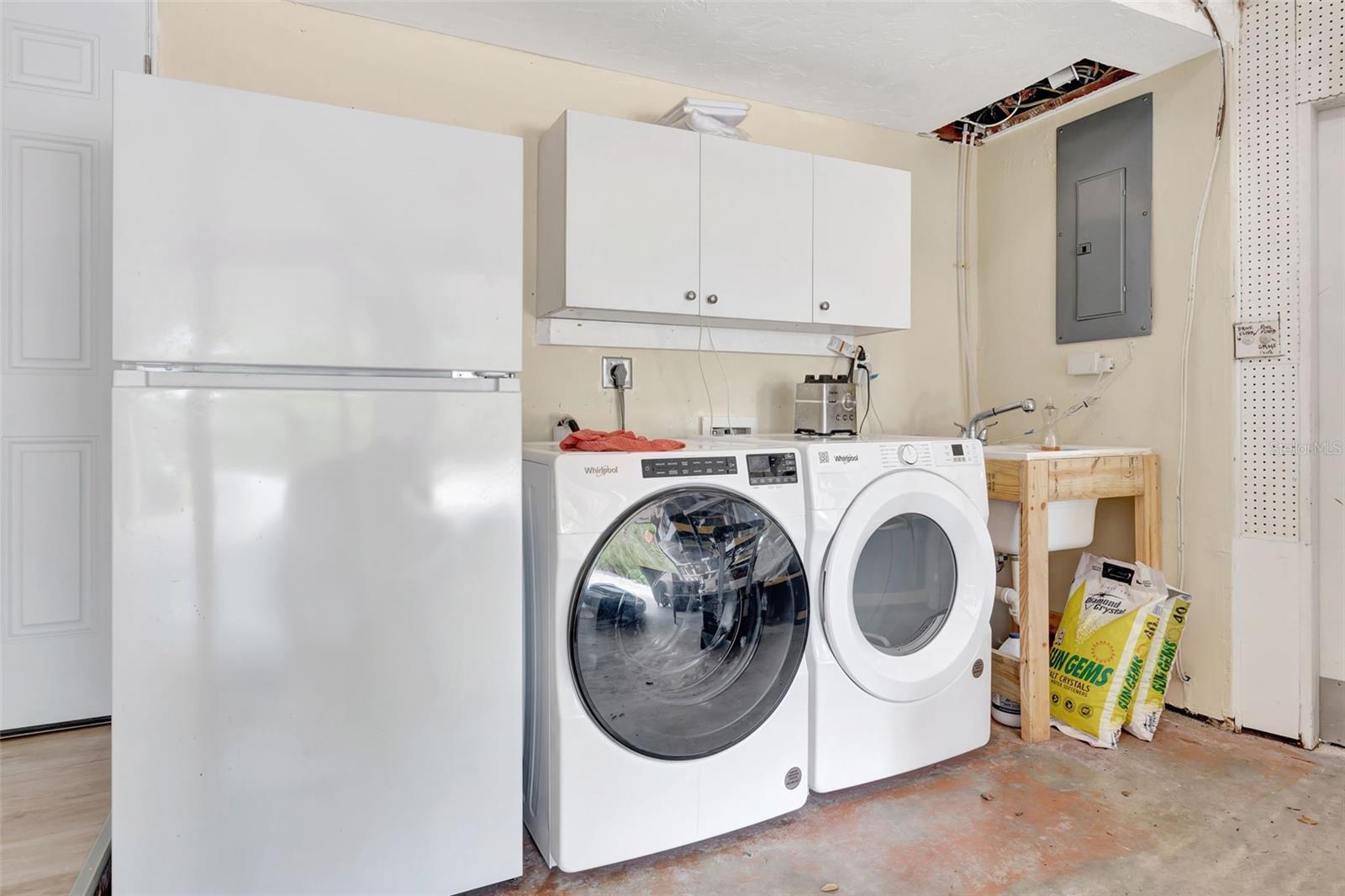 6343 HOLLYWOOD BLVD, SARASOTA, FL, 34231