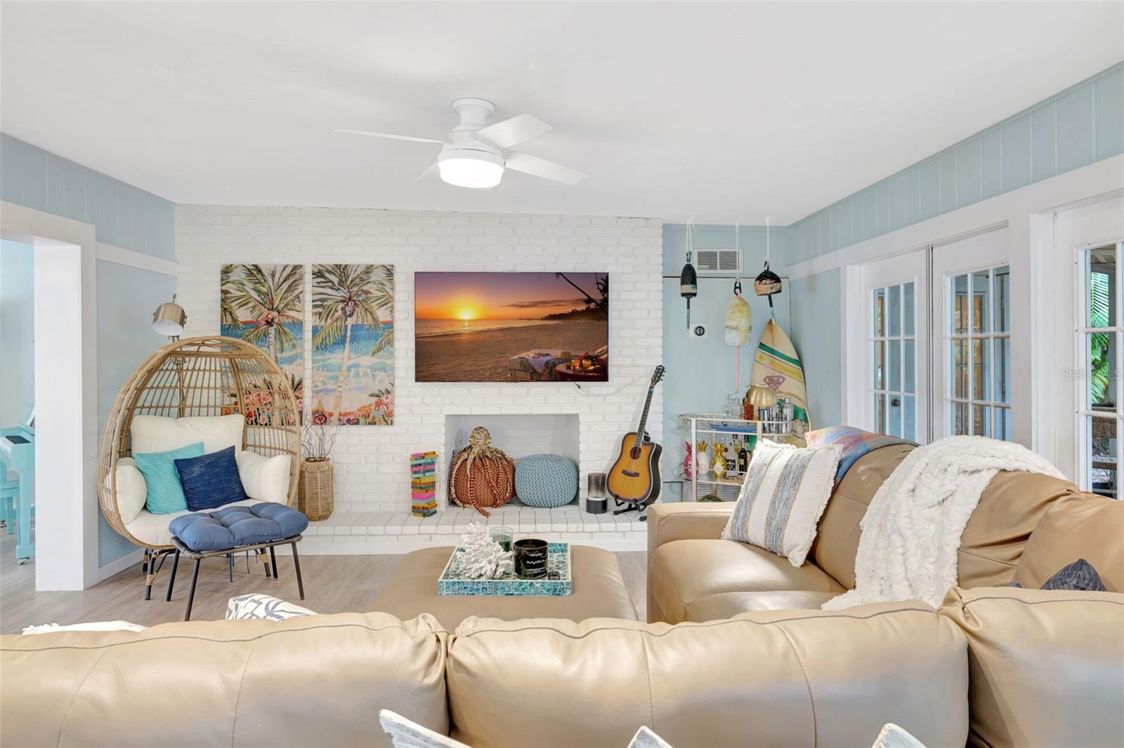 6343 HOLLYWOOD BLVD, SARASOTA, FL, 34231