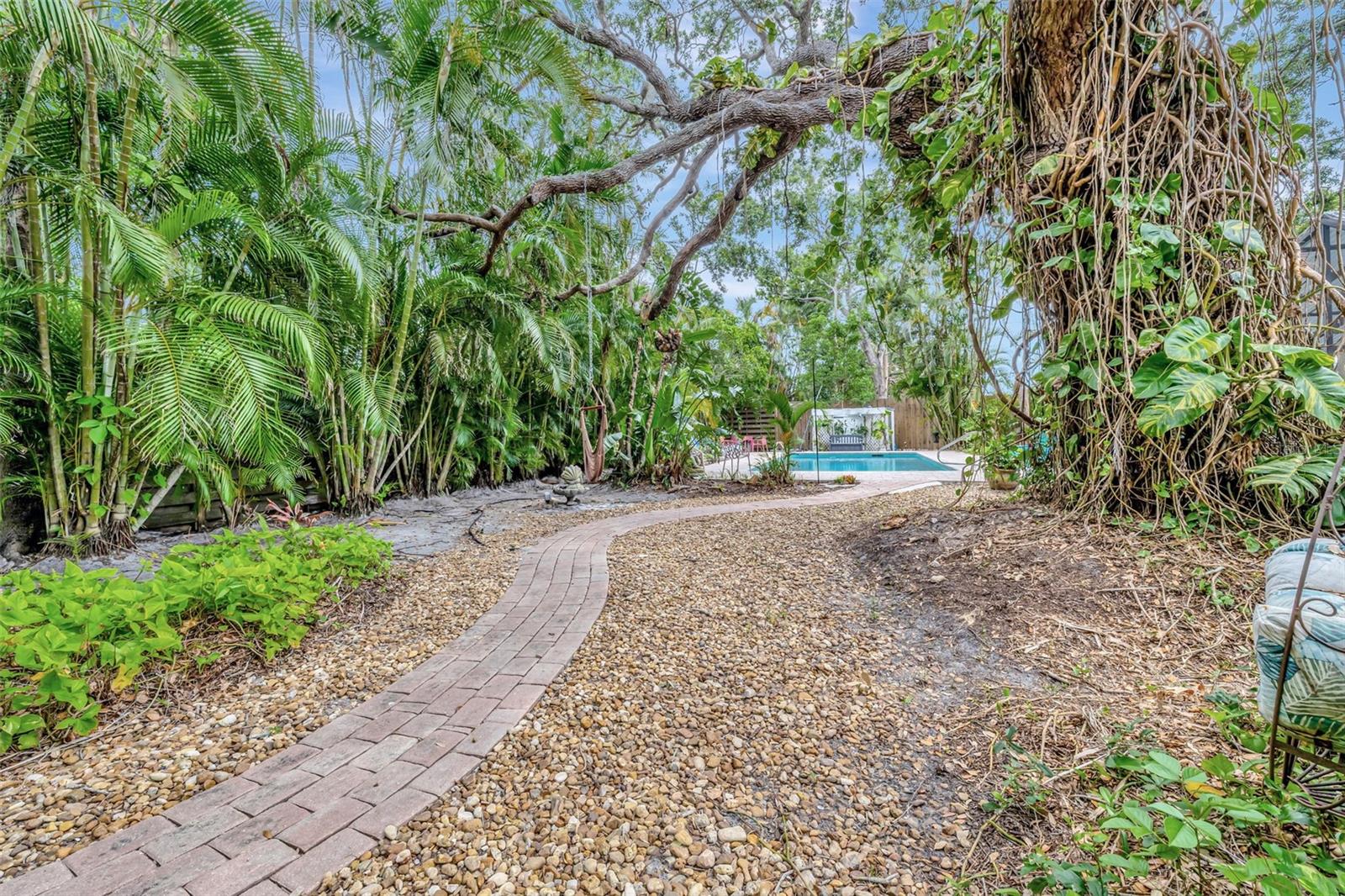 6343 HOLLYWOOD BLVD, SARASOTA, FL, 34231