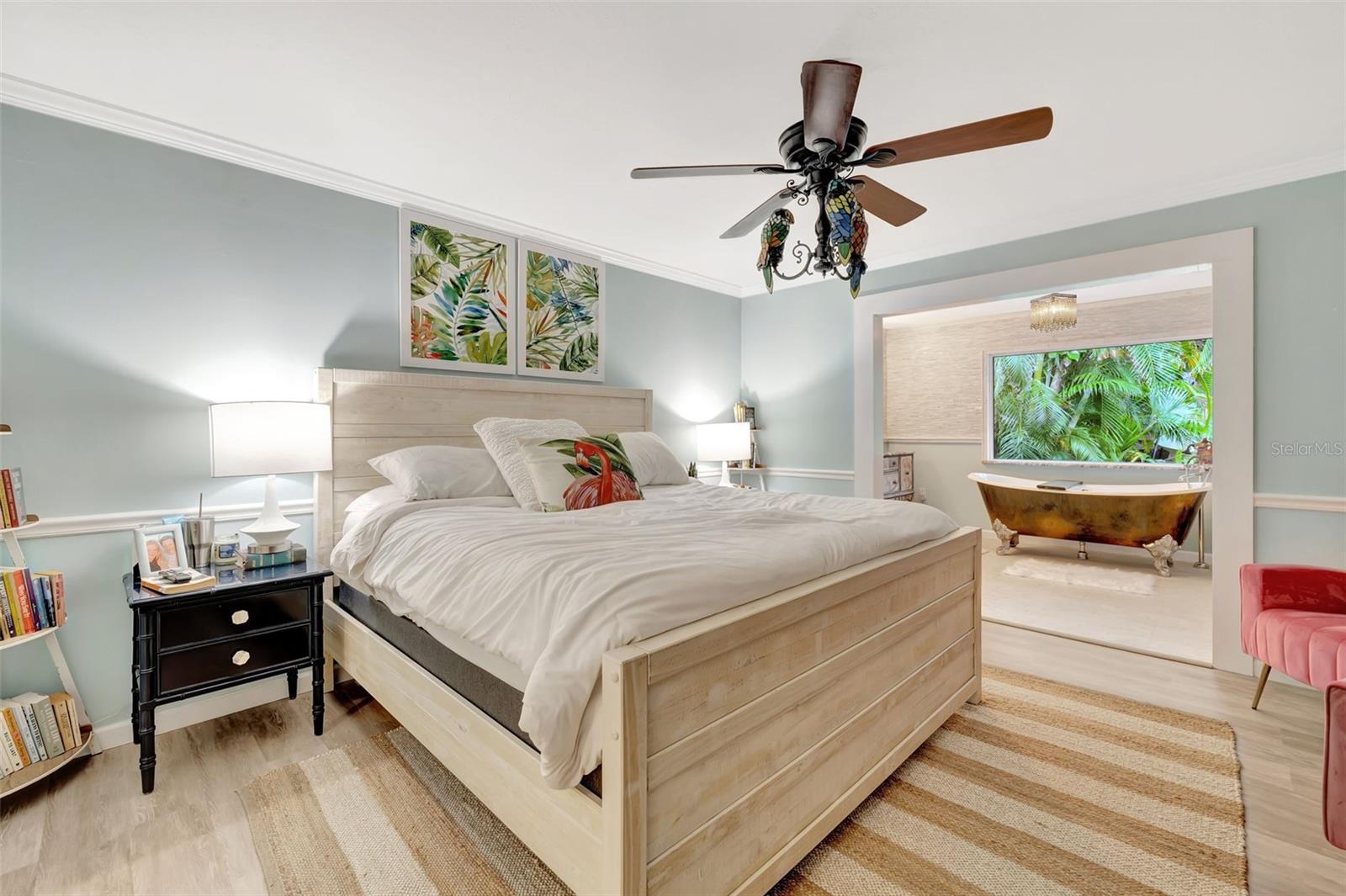 6343 HOLLYWOOD BLVD, SARASOTA, FL, 34231