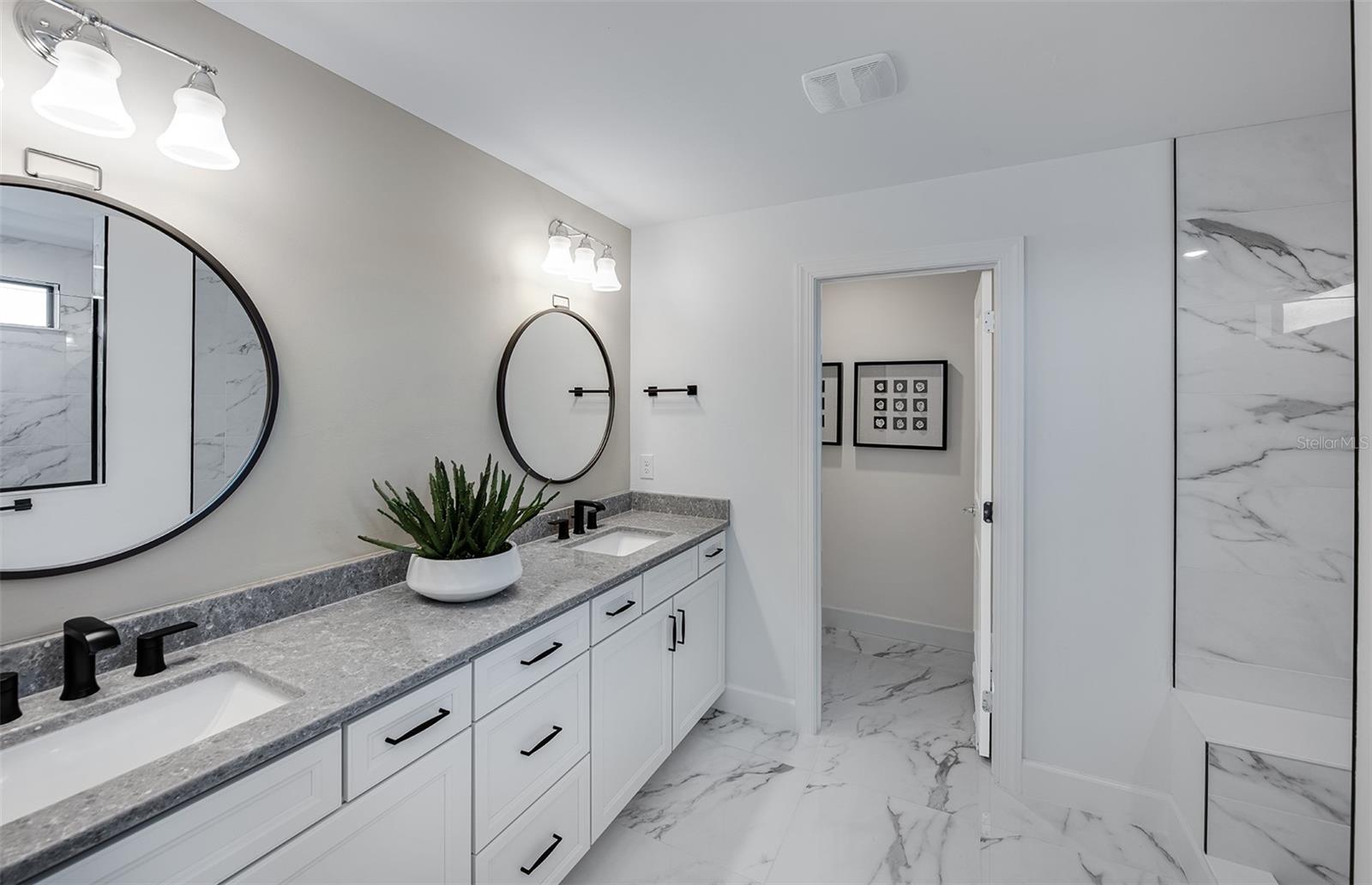 5949 BLUESTAR CT, LAKEWOOD RANCH, FL, 34211