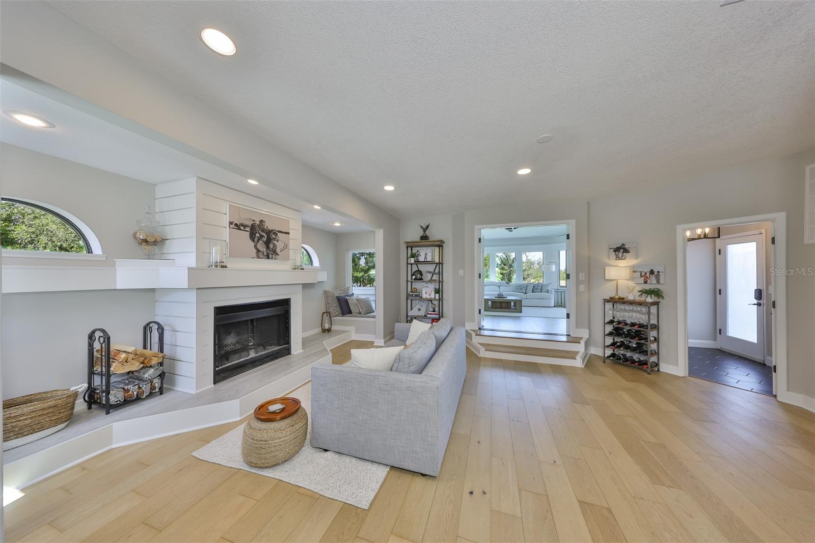 945 BUNKER VIEW DR, APOLLO BEACH, FL, 33572