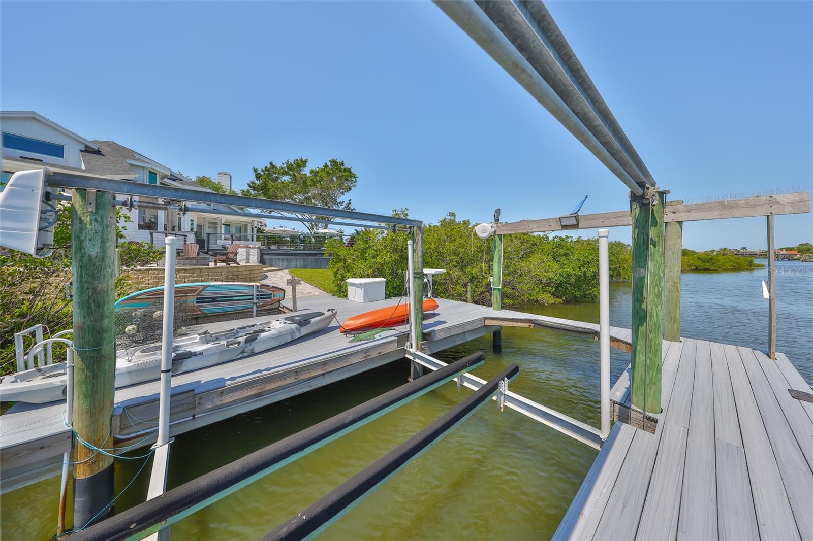 945 BUNKER VIEW DR, APOLLO BEACH, FL, 33572