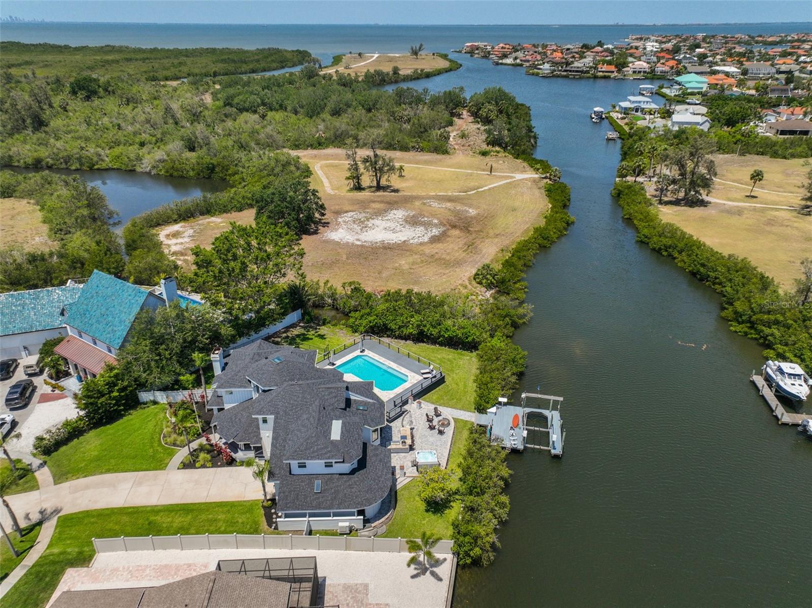 945 BUNKER VIEW DR, APOLLO BEACH, FL, 33572
