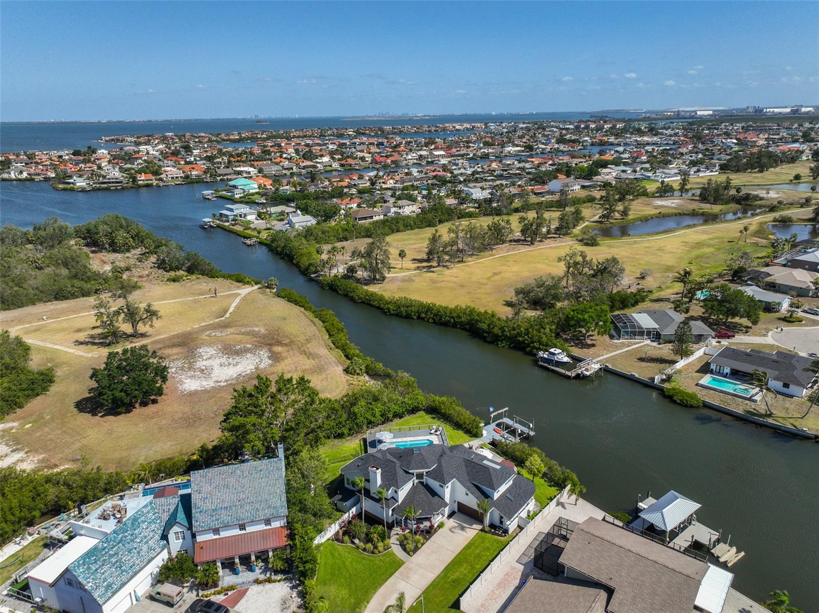945 BUNKER VIEW DR, APOLLO BEACH, FL, 33572