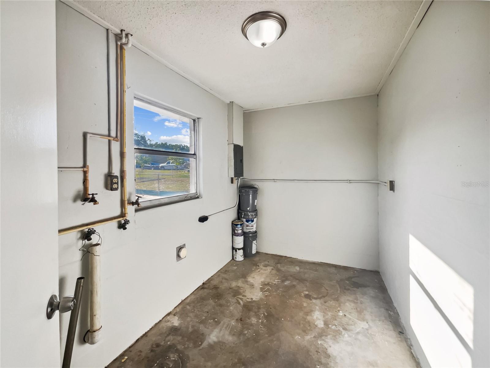 1543 SARAH ST, LAKE WALES, FL, 33898