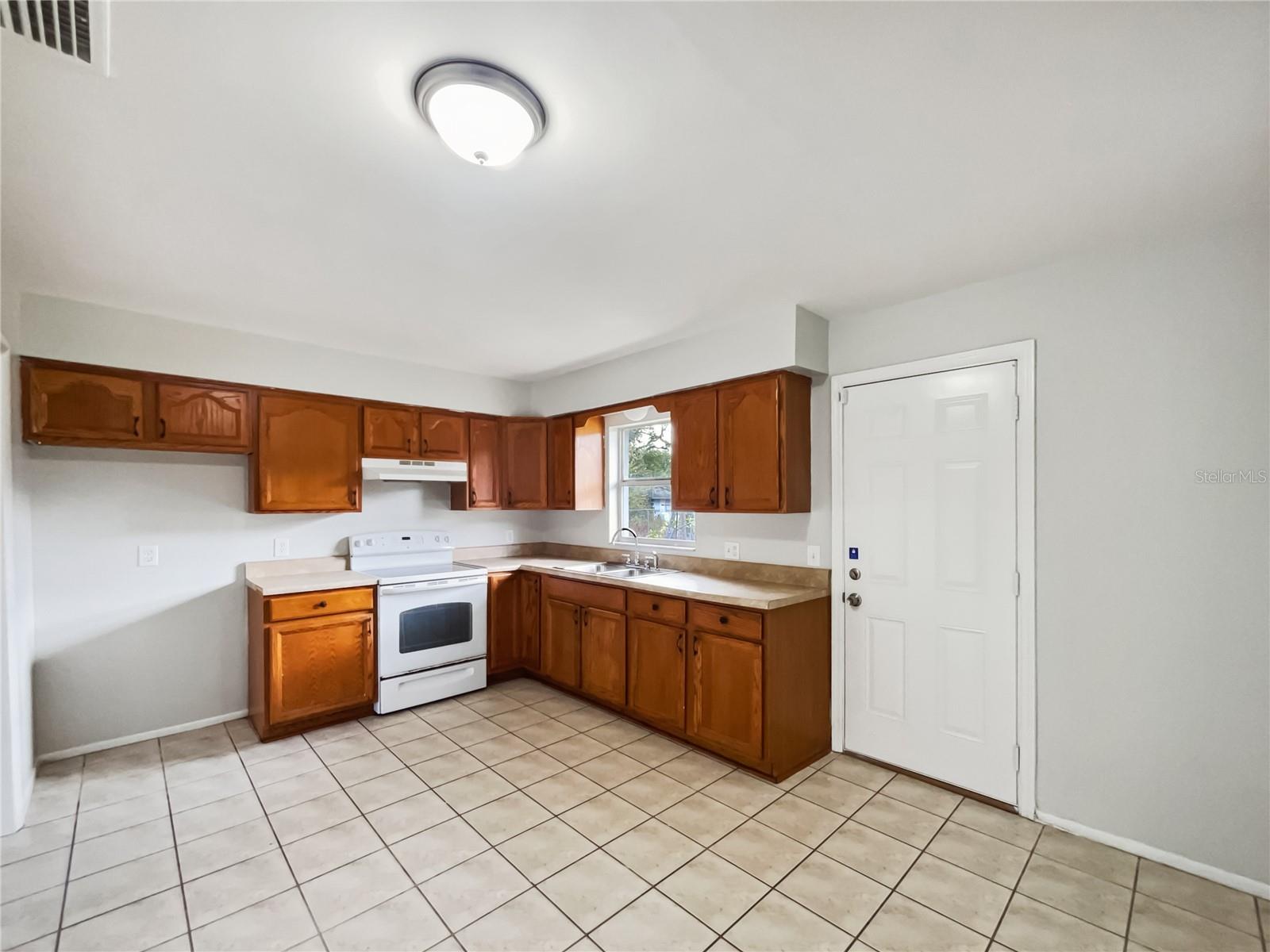 1543 SARAH ST, LAKE WALES, FL, 33898