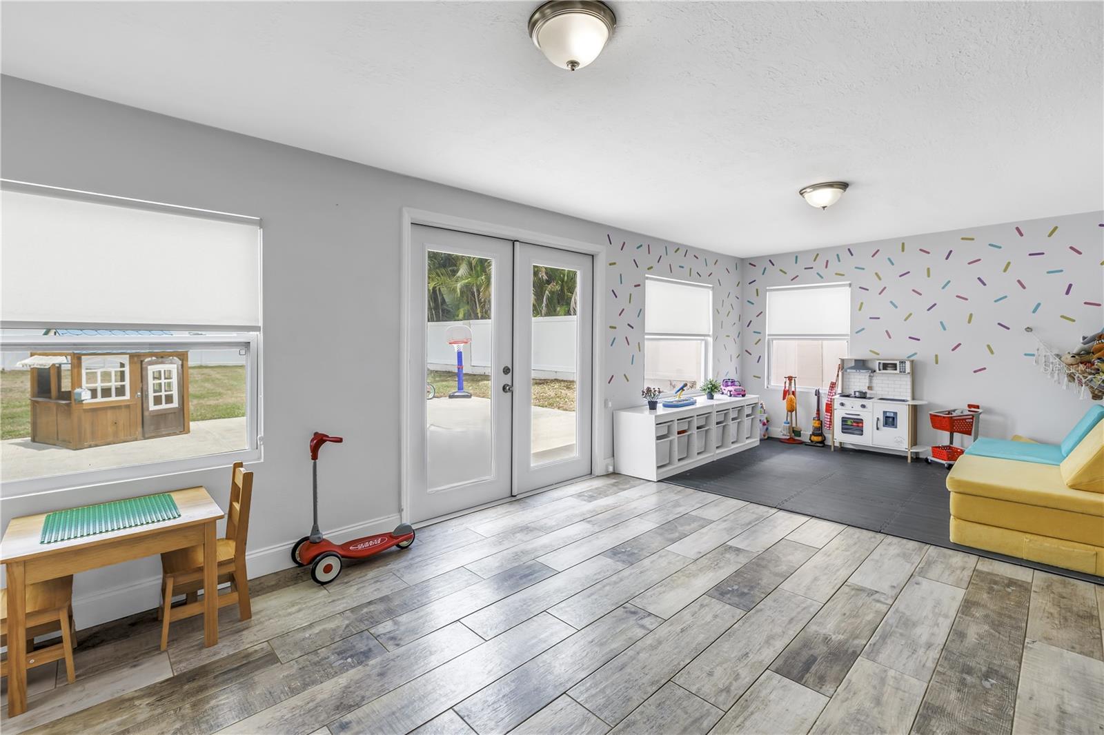 3537 12TH AVE N, ST PETERSBURG, FL, 33713